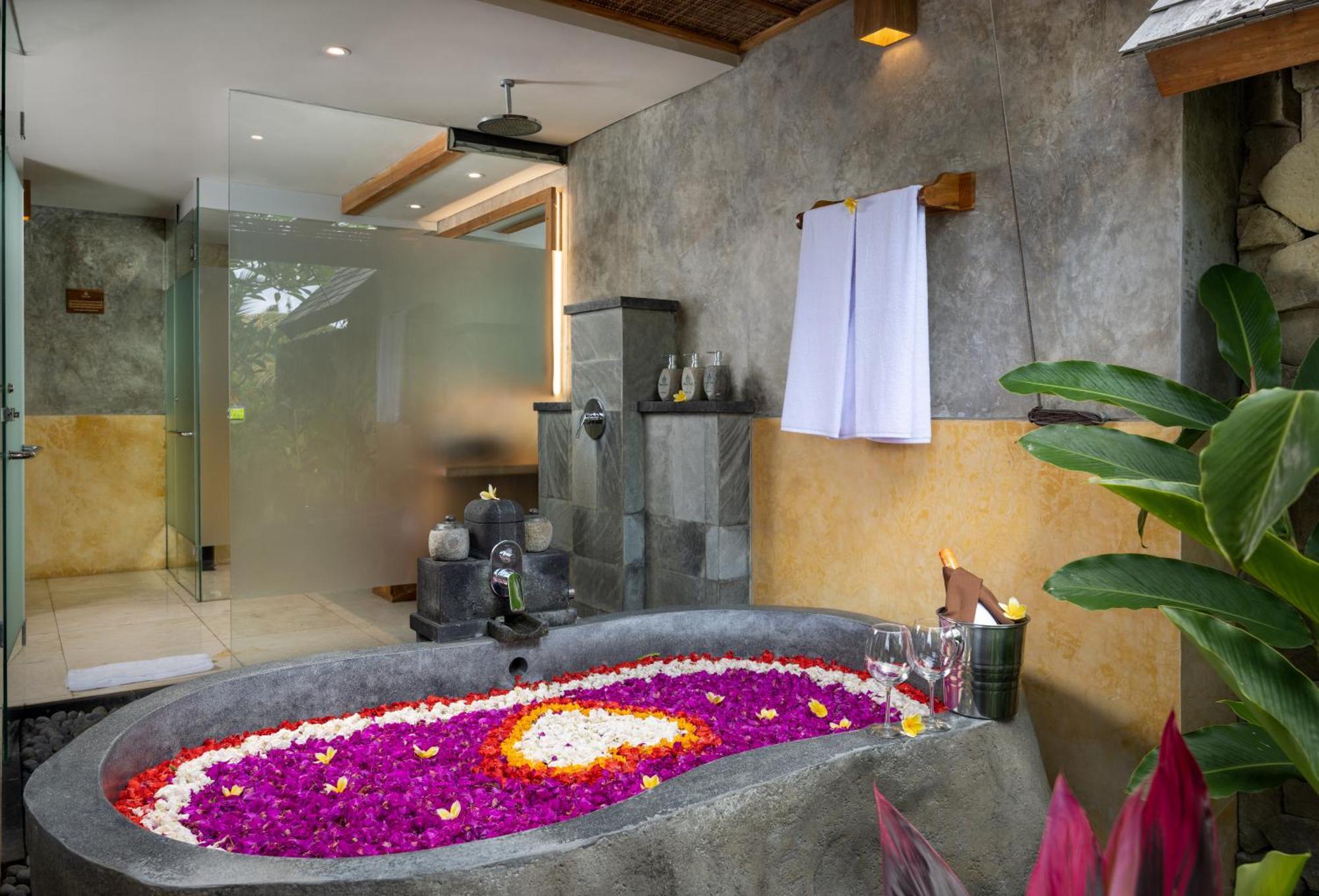 Wana Bucu Villas By Pramana Villas Ubud Exteriör bild